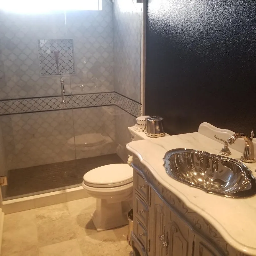 Professional plumbing work and bathroom remodeling in Gladstone